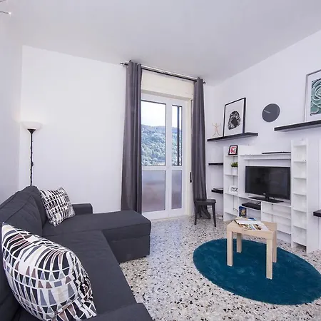 Rose Apartment